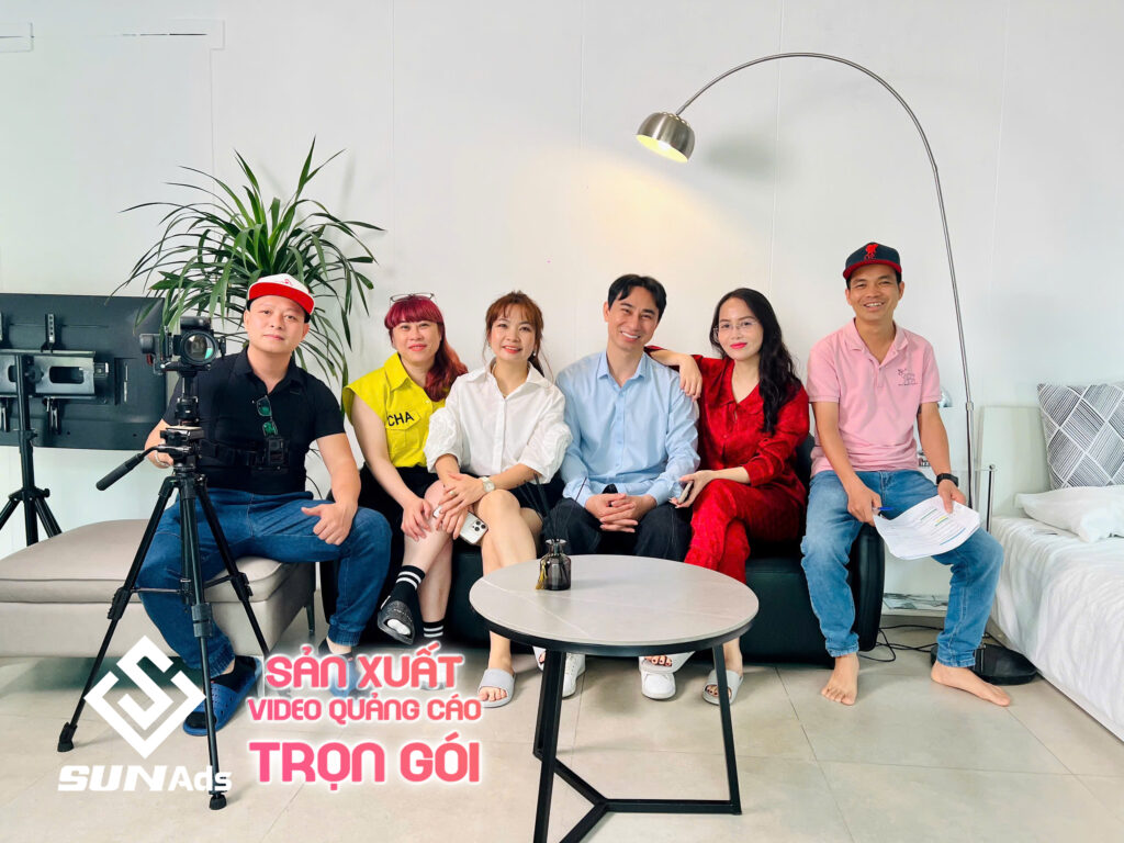 Ekip SunAds Media quay video cho dịch vụ thám tử 247 tại Hà Nội